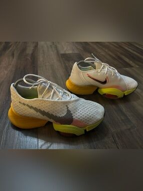 Nike Air Zoom SuperRep Rawdacious Womens Size 8.5 White Running Shoes Sneakers